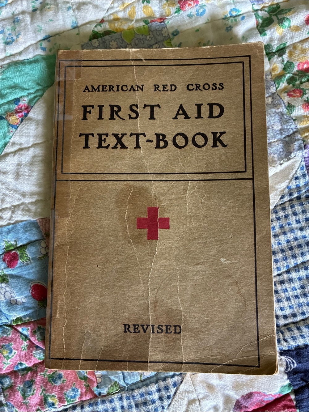 Vintage American Red Cross First Aid Text-Book - Tan Cover with Red Cross - Picture 2 of 10